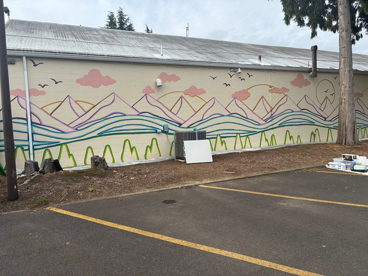 parkrose's tweet photo. We are ready to Paint! Come on over to NE 106th &amp; Prescott. https://t.co/ud3pD8PtHo https://t.co/qwD9gmtbgR