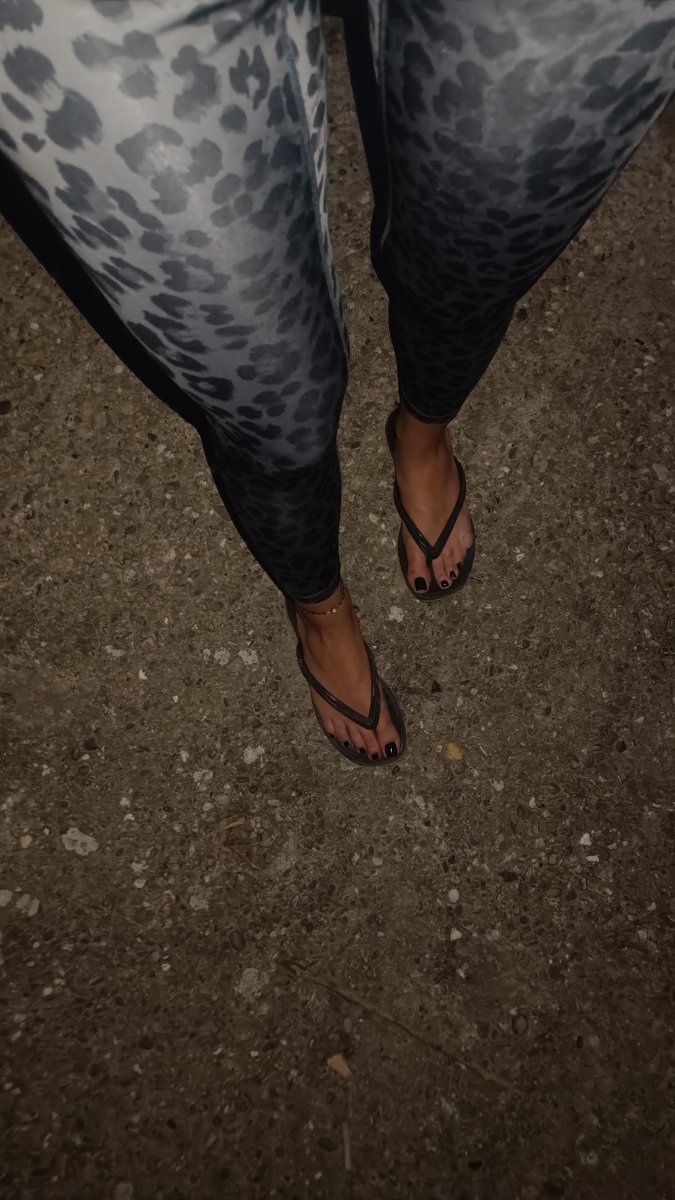 FootGoddessMia1's tweet photo. 👑 https://t.co/hOe41f5SV7
