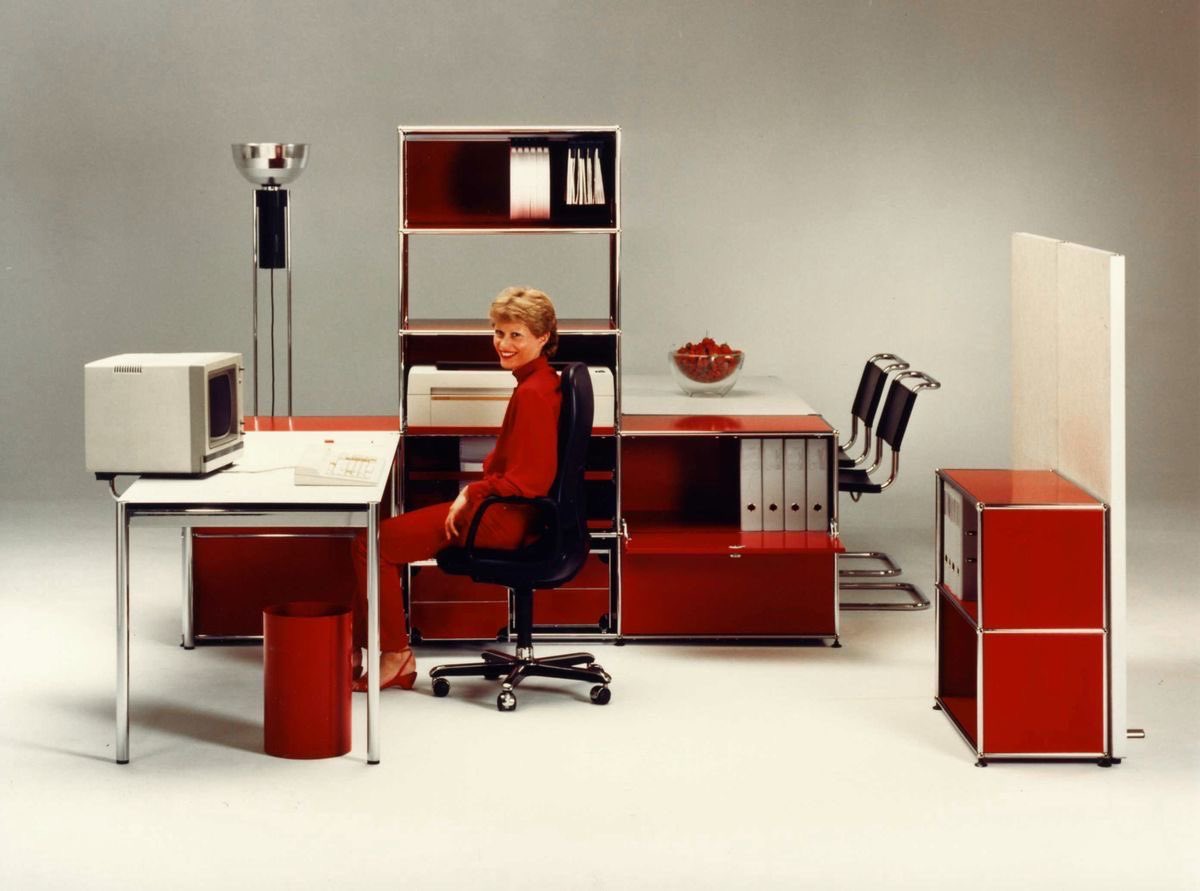 luusssso's tweet photo. 80s modular office system design was so Severance core https://t.co/iDPHHn8Ihy