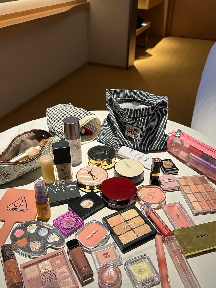 Sarahnialb's tweet photo. This cosmetic product works really well. https://t.co/GW9AW769u5