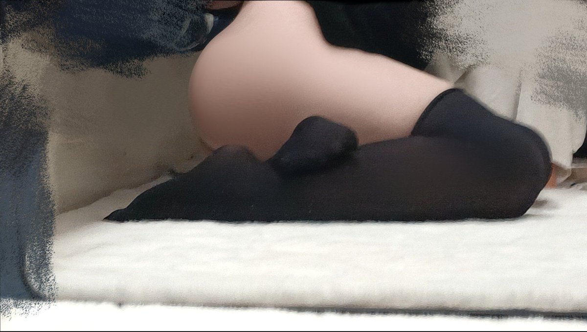 xiaxiaiiii's tweet photo. 黑巧🖤 https://t.co/GMOnqGqoUy