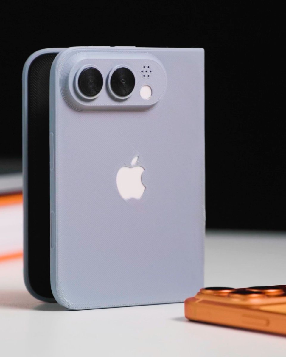 bettercreating's tweet photo. Apple just split the iPhone in two... 

The 18 Pro gets a real variable aperture, while the new iPhone Duo unfolds into a 7.6" display 🤯 

Full breakdown is on my YouTube channel now 👉 https://t.co/sGFhqpW63G https://t.co/qAUhF8EMke