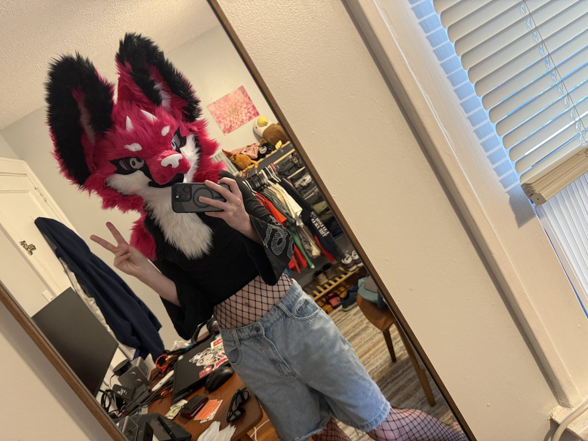 baron_slays's tweet photo. Meow
#furry #fursuit #fursuitfriday https://t.co/chDuUXMpTI