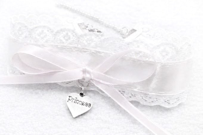 princessingdoll's tweet photo. i need cute chokers like these ໒꒰ྀི ∩ ⸝⸝ ∩ ꒱ྀིა https://t.co/Mpft4hukAJ