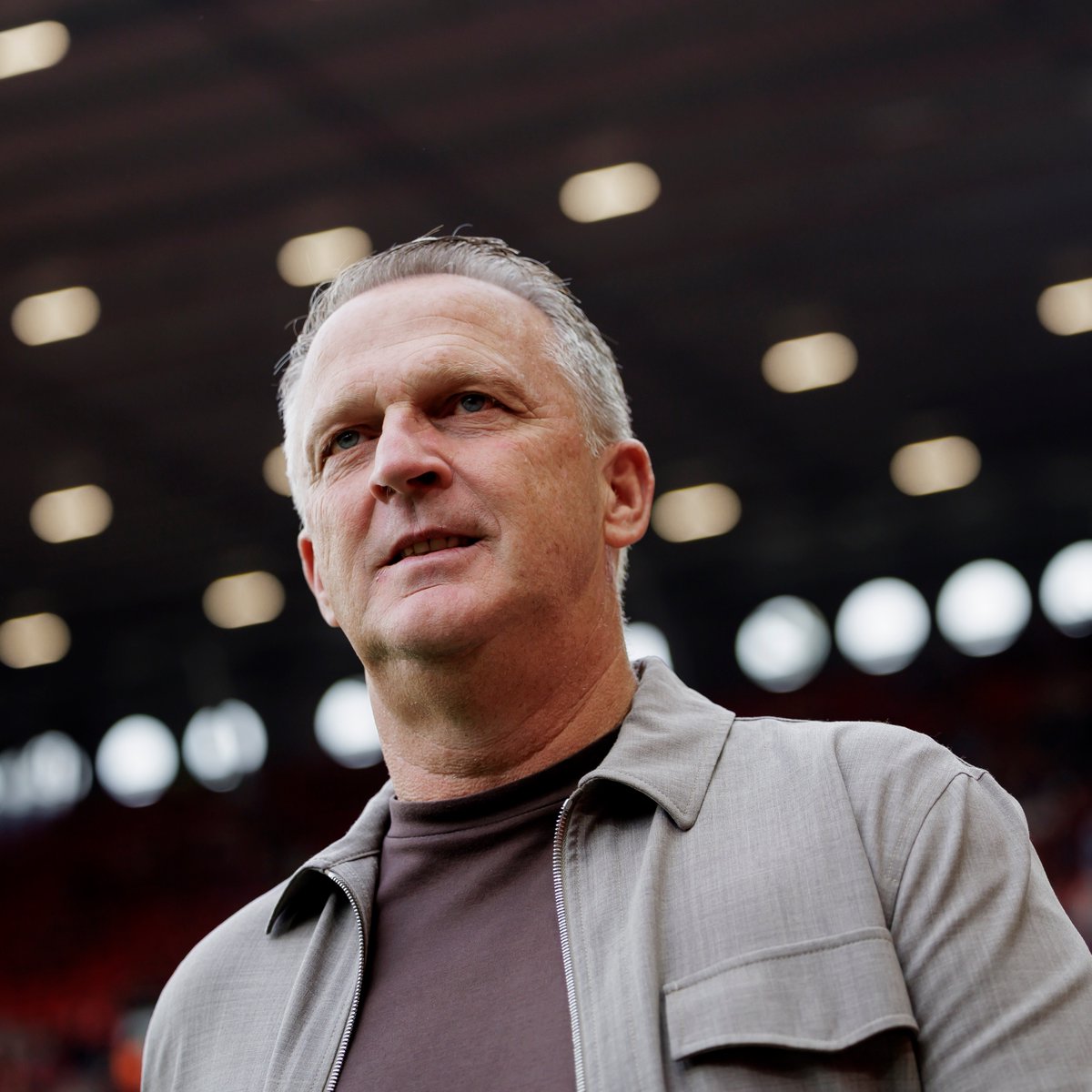 fctwente's tweet photo. 📝 𝐋𝐢𝐯𝐞𝐛𝐥𝐨𝐠 | #TWEADO
💬 "𝘌𝘯𝘰𝘳𝘮𝘦 𝘴𝘵𝘢𝘱𝘱𝘦𝘯 𝘨𝘦𝘮𝘢𝘢𝘬𝘵"
➡️https://t.co/dqKMOkXd9T
#FCTwente https://t.co/o032UdQigC