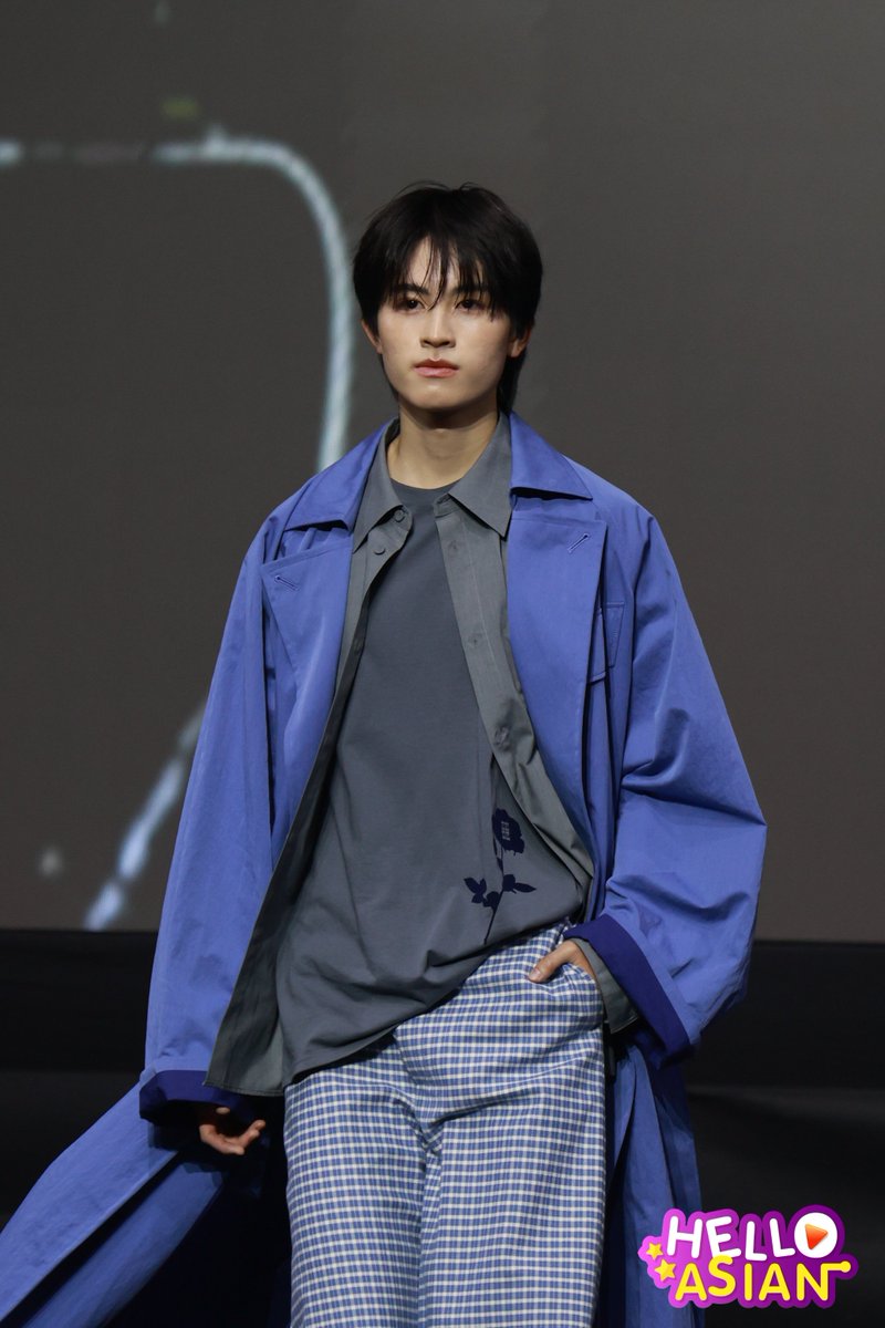 Hello_asian's tweet photo. "ภีม" และ "เอเอ" บนรันเวย์ ในงาน Mchoice &amp; Mint Awards 2026

MchoiceMintAwards2026xBUS
 #AAashirakorn #PEEMWASU 
#MintAwards2026
#MchoiceMintAwards2026 https://t.co/8eAowAz8dx