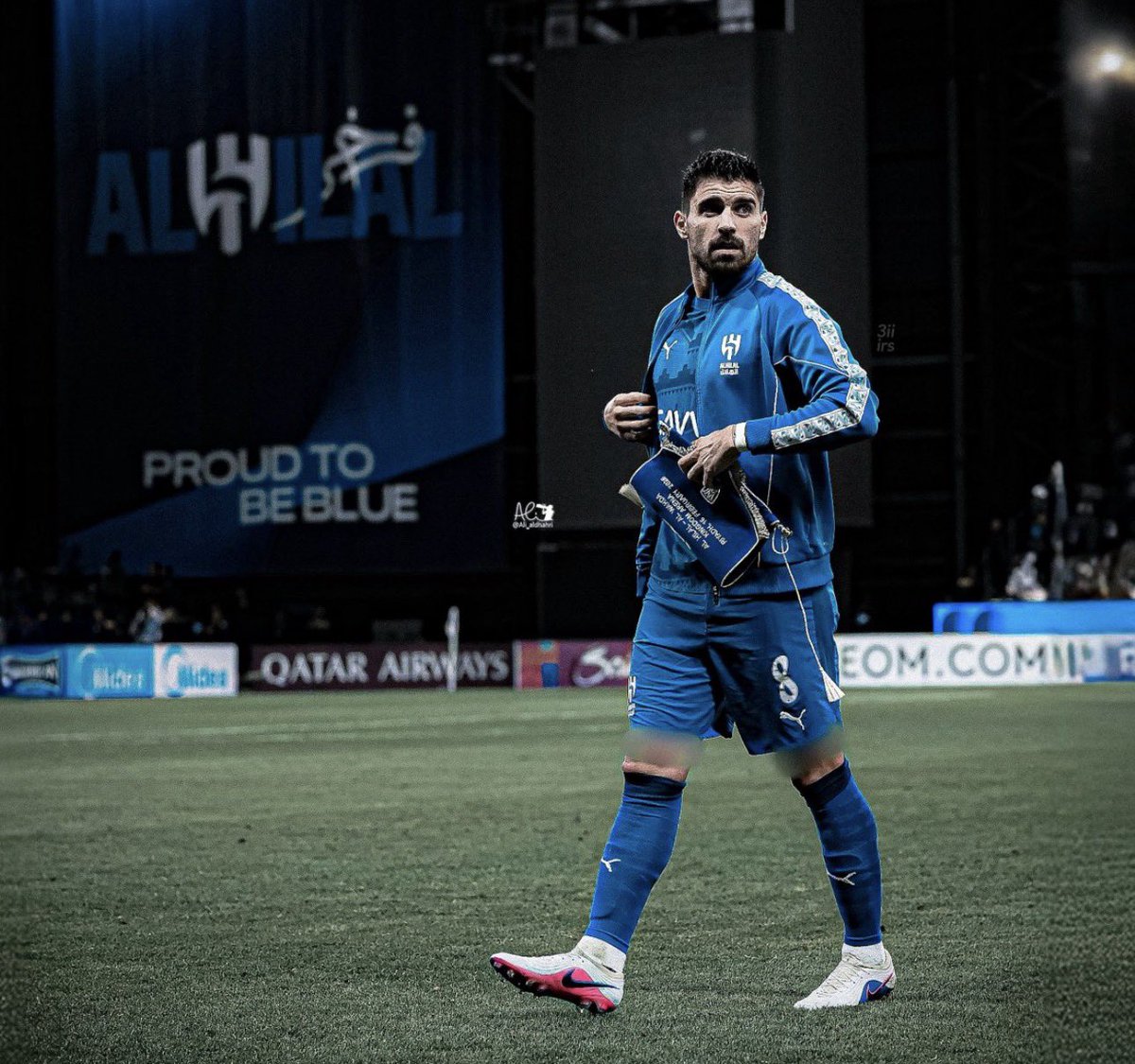 jh_8r's tweet photo. Hello, Rúben Neves.

What happened today in the stadium does not represent Islam or Muslims in any way.

Please be assured that what happened today does not represent an Al Hilal fan, nor an Al Nassr fan, nor an Al Ahli fan, nor an Al Ittihad fan, nor any fan of any club in the league.

Our religion teaches us to respect all the deceased, regardless of their religion.

What happened today was the act of a group of people who represent no one but themselves. Their behavior was disgraceful and cannot be justified in any way.

Our religion does not approve of such chants. Rather, Allah Almighty says in the Holy Qur’an: 

"لَّا يَنْهَاكُمُ اللَّهُ عَنِ الَّذِينَ لَمْ يُقَاتِلُوكُمْ فِي الدِّينِ وَلَمْ يُخْرِجُوكُم مِّن دِيَارِكُمْ أَن تَبَرُّوهُمْ وَتُقْسِطُوا إِلَيْهِمْ ۚ إِنَّ اللَّهَ يُحِبُّ الْمُقْسِطِينَ"

"Allah does not forbid you from those who do not fight you because of religion and do not expel you from your homes, that you show them kindness and deal justly with them. Indeed, Allah loves those who deal justly.”

All my respect and appreciation to you
Rúben Neves. 🙏🏻💙
-@rubendsneves_