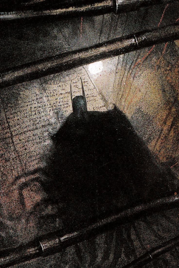 nightswayness's tweet photo. Batman when he’s drawn like a gothic creature >>> https://t.co/Kp2SyAfvCH
