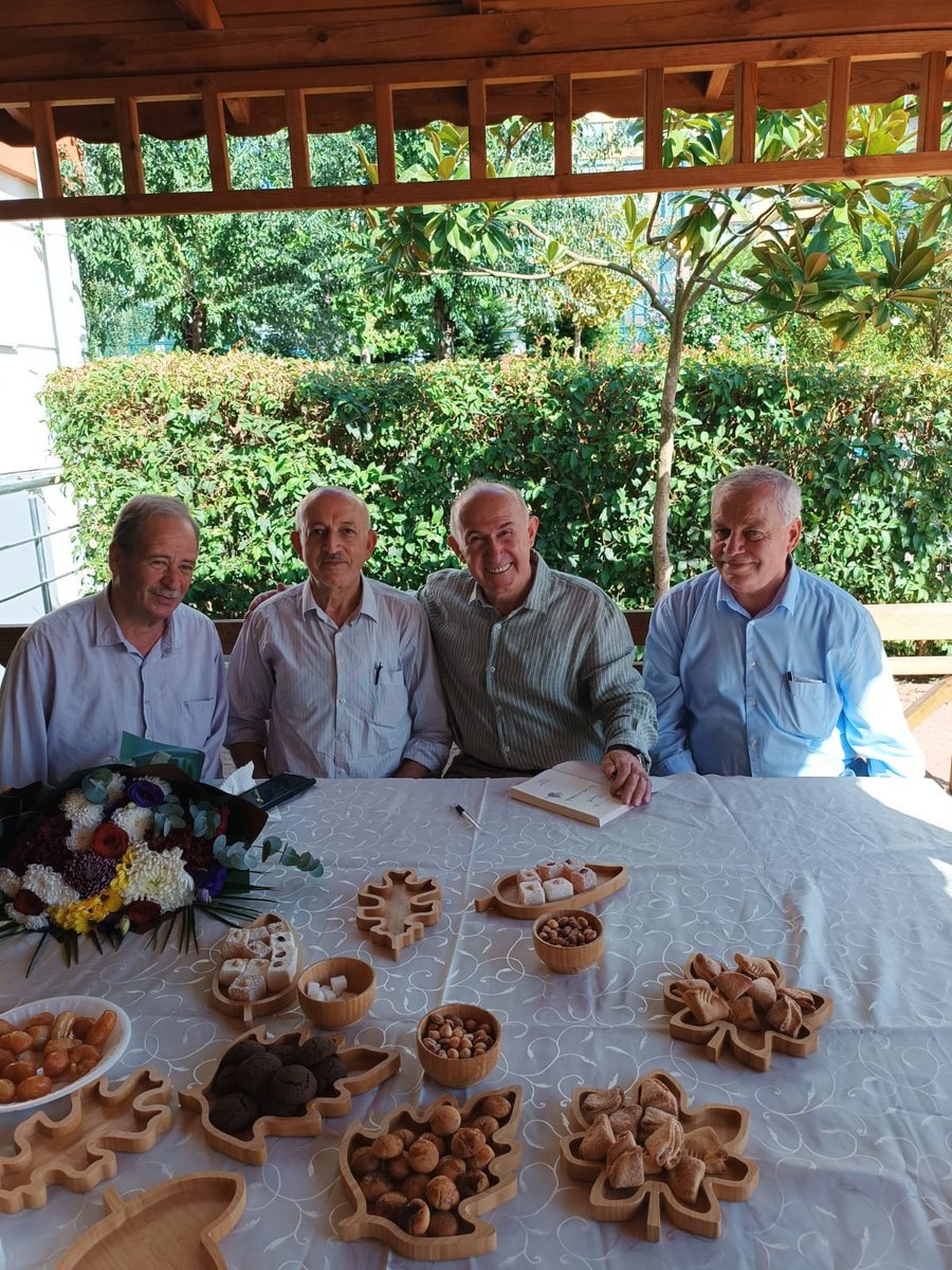 ahmetsimsirgil's tweet photo. Bugünkü Bizimevler Kitap Kültür şöleninden...
Yarın da (13 Eylül Pazar) inşallah Yakuplu İhlas Marmara Evleri 1. Kısım sonbahar şöleninde olacağız...
@ademdernegi https://t.co/25ELE1ylsm