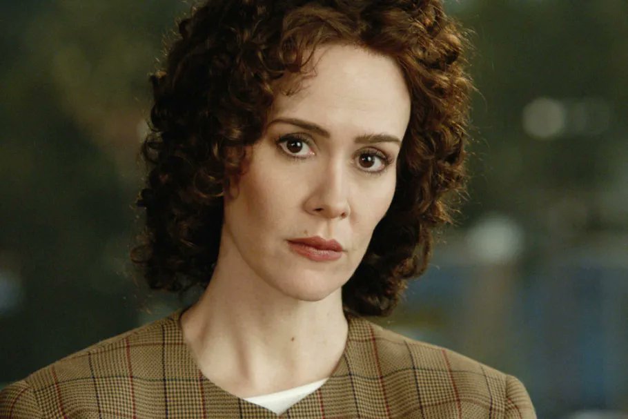 Variety's tweet photo. Sarah Paulson says she didn't get many movie offers after "The People v. O.J. Simpson," despite sweeping all five major television awards for her role as Marcia Clark: 

"Sterling K. Brown and Courtney B. Vance both got big movies after 'O.J.' and I did not, and the only thing I can attribute it to is that I’m a woman, and I was a woman of a certainly age already then — I was 41 — and I was playing a woman who was not hyper-sexualized and a character who potentially was —depending on how it hit you — unlikable."
https://t.co/T2fJOGJlGH
