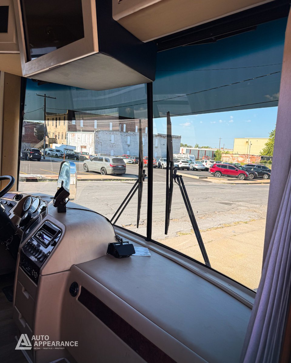 RicardaCleiv's tweet photo. This RV got ceramic window tint to reduce UV and infrared heat for more comfortable travel. We also protect and personalize cars, trucks, boats, trailers, semis and more. Have something different? Send us a message. https://t.co/SzuK4Wql6V