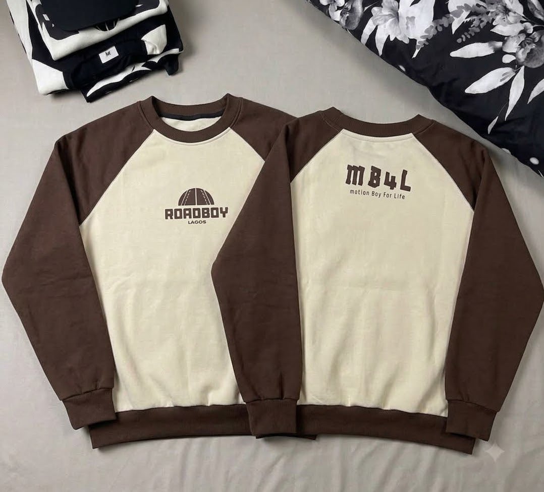 Alhaji_Dowat's tweet photo. Elevate your style and update your wardrobe collections with the new ROADBOY X MB4L RAGLAN SLEEVE DESIGNS AND ARMLESS TOPS.
Enjoy 10% discount now, TC applies.

Sweatshirts: 20,000
Roundneck: 15,000
Armless: 12,500

We offer swift delivery within and outside Nigeria. https://t.co/Nn8g5KUIuI