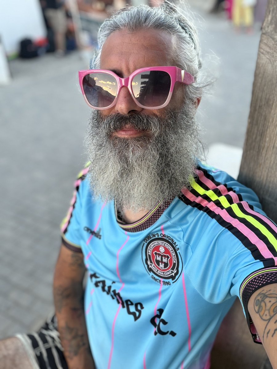 Conserjedenoche's tweet photo. Viva el verano !!! @fontainesdublin #LasNegras https://t.co/hIrY3CxOhL