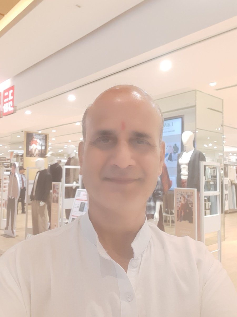 JugranRavinder's tweet photo. आज PVR Vegas 
Hanuman Ansh
आध्यात्मिक भक्ति से परिपूर्ण, साधना पथ का भारतीय आस्था का सुन्दर चलचित्र दर्शन
#हनुमान_अंश
#HanumanAnsh
#RavinderJugran https://t.co/9oksFQ179A