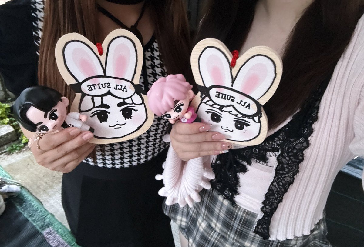 _kmnsh39's tweet photo. ALL SUITE♡無事駆け抜けられますように⟡.· https://t.co/5BfpneJwZj