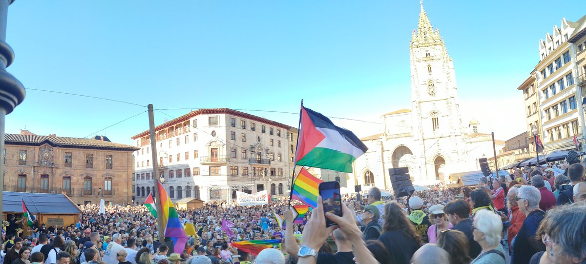 UnMateinCabreao's tweet photo. ¡¡¡ NO PASARÁN !!! ✊🏽
somos más, ni un paso atrás https://t.co/ETcMHjhVz4