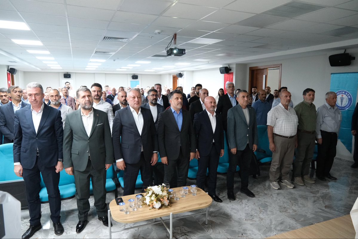 SSMahmutFaruk's tweet photo. Erzincan Şubemizin 6. Olağan Genel Kurulunda güven tazeleyen Halil İbrahim İçoğlu başkanımızı ve yönetim kurulunu tebrik ediyor, yeni dönemin hayırlı olmasını diliyorum. https://t.co/rifoAuo2z7