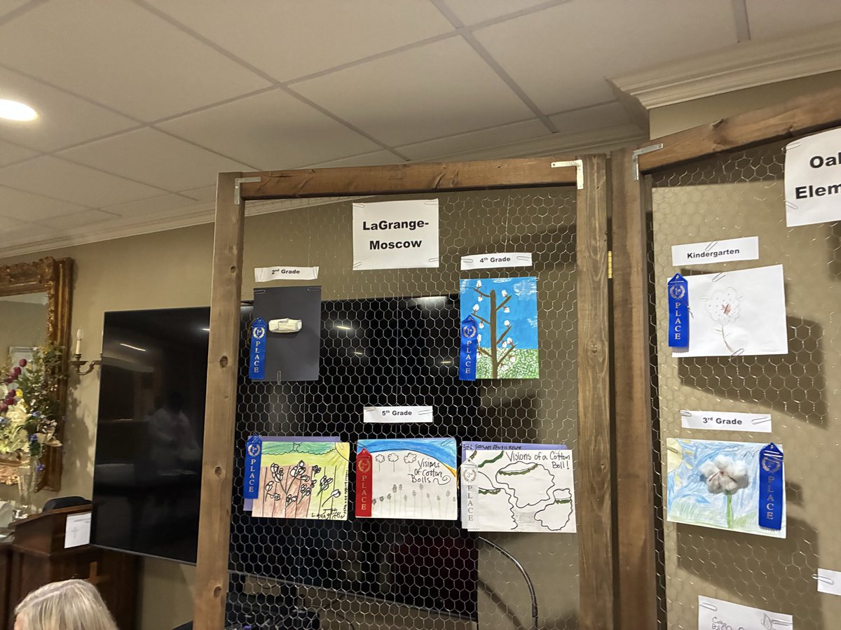 LMESTigerNation's tweet photo. Rotary Club Art Contest Winners! @FCPSParentEngmt @FCPSchoolsTN @FayetteUp @Aritmetica_Lady @JILC2019 https://t.co/Pdd2OUcqXU