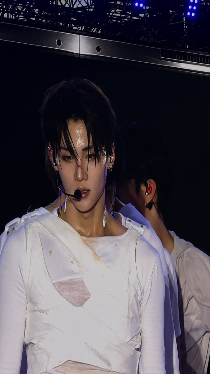 sangmidare's tweet photo. HEOL LEE SANGWON… IS HE EVEN REAL https://t.co/PD6qJ5rYHF