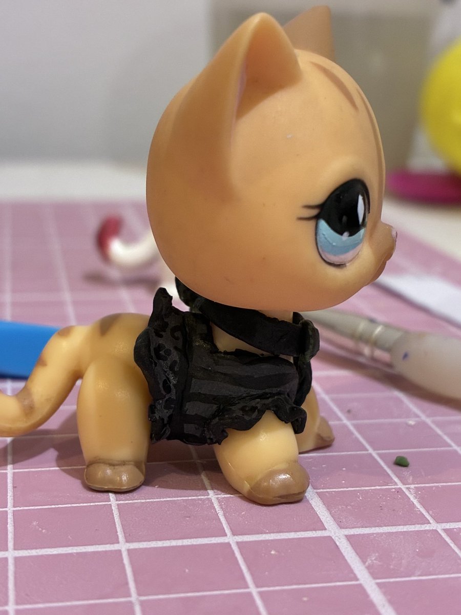 sylvieonzz's tweet photo. you really can just make anything huh 
(need recommendations on what color to make the collar gem she is unfinished) https://t.co/7r9sMIzQWC