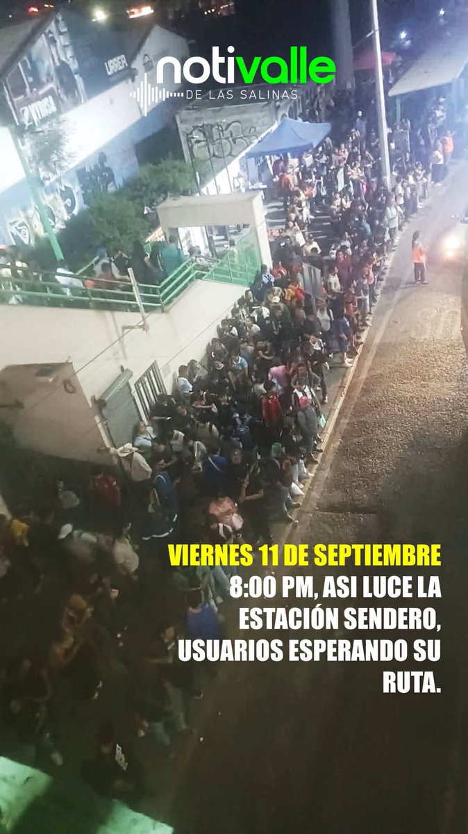 6fdd44bf386b4's tweet photo. @samuel_garcias Y esta es nuestra realidad.
Filas eternas para subir a un camión.
Empresas siendo acosadas por Medio Ambiente por no aceptar pagar la extorsión en pagos.
Municipios sin agua desde hace muchos meses. https://t.co/5KOMXH0sHp