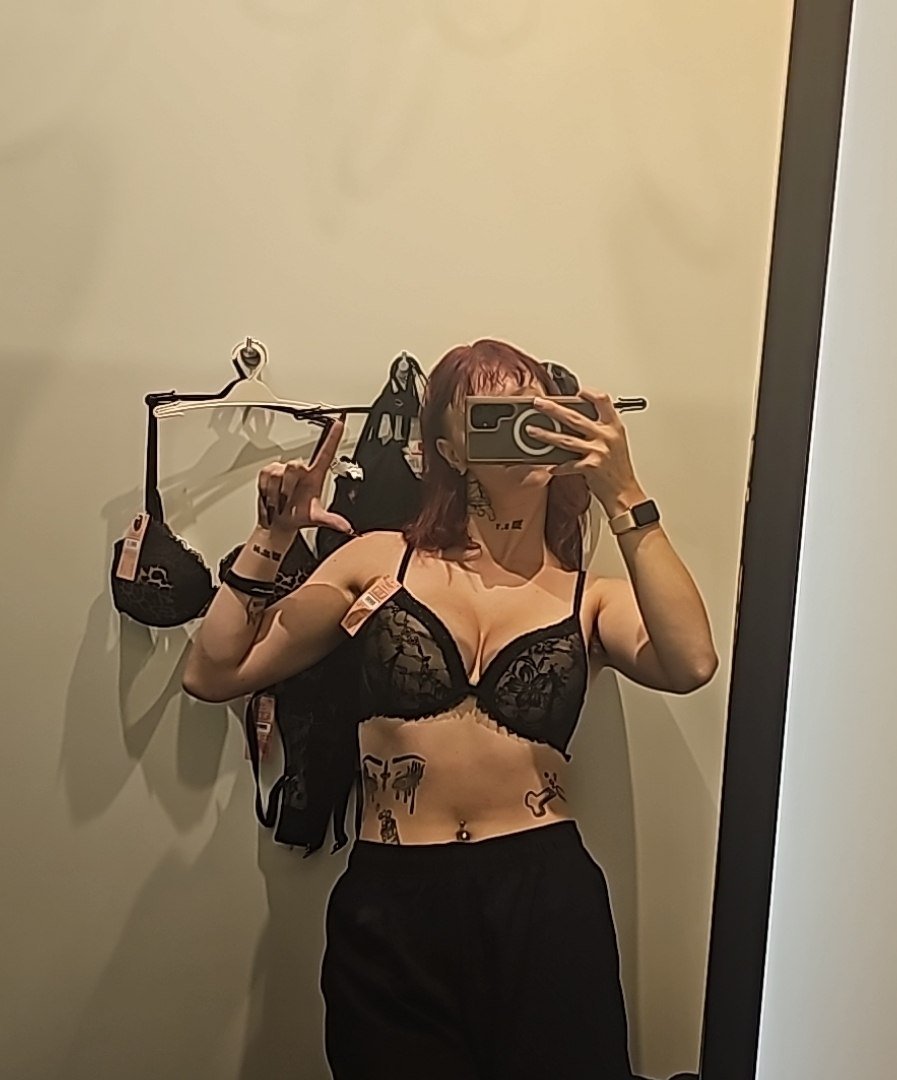 missmaledicta_'s tweet photo. @Maledictaisback

🔥 Die einzig wahre HERRSCHERIN ist endlich wieder auf X zurück, jeder sollte sein ganzes Geld bei ihr lassen und natürlich ihren Account pushen 🔥

#Zahlsklave #Göttin #Herrin #Geldherrin #Goddess #Loser #Slave #Paypig https://t.co/T5llycdzFp