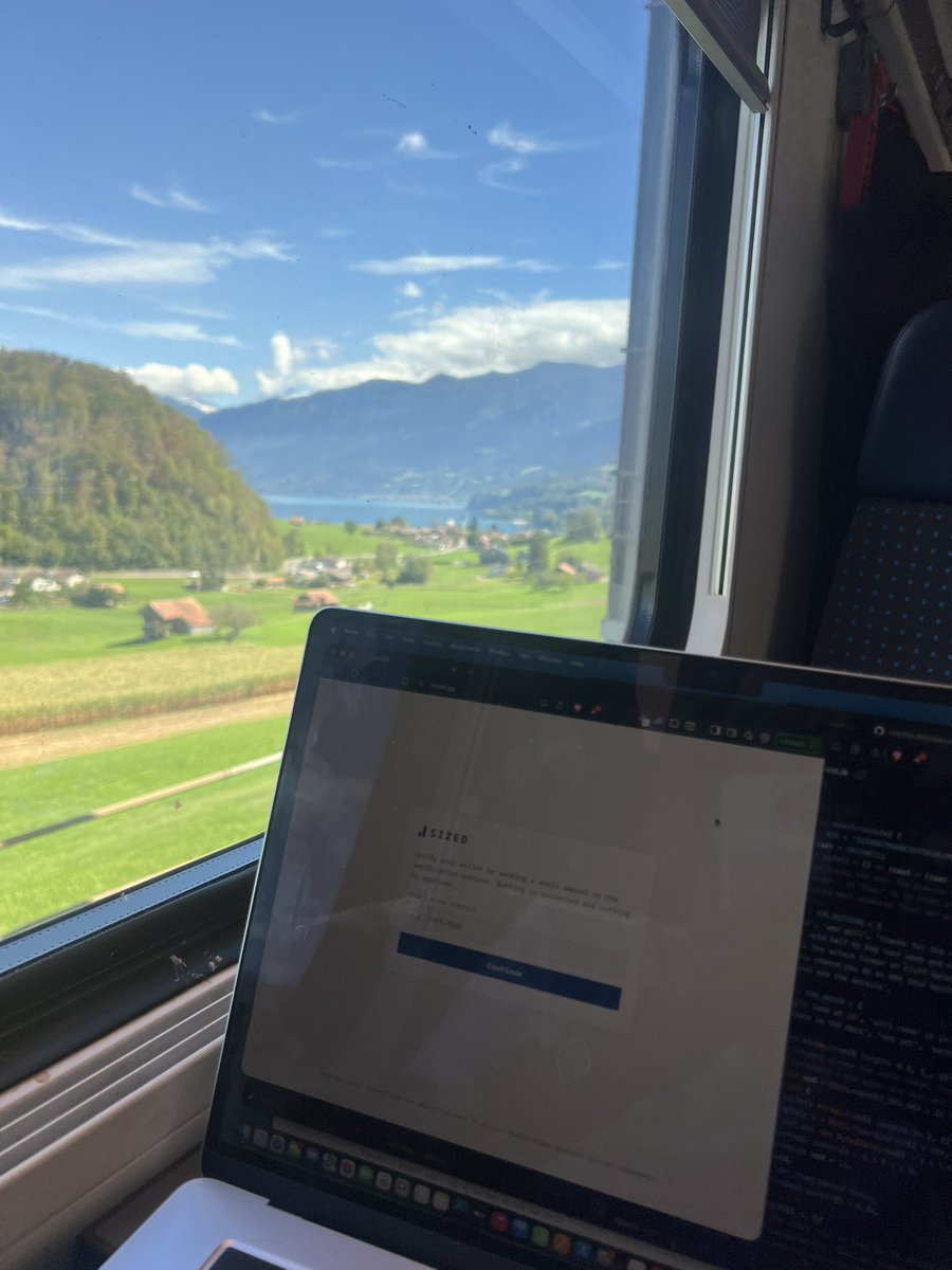 Sizedgg's tweet photo. working from the train today 🇨🇭 https://t.co/ODhAAdEqyg