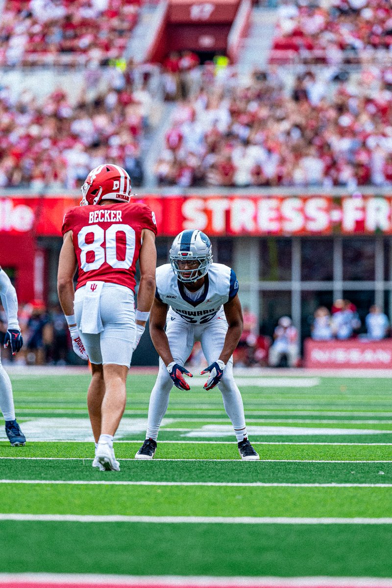 HUBISONFOOTBALL's tweet photo. 1st Half photos

#win360🦬🏈
#howardfootball https://t.co/9T3MRH54Lz
