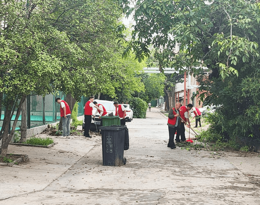 xutuo898846's tweet photo. Join our neighborhood park cleanup this Saturday 9AM! Free snacks u0026 gloves provided. Let’s keep our community green together!， https://t.co/ucIe3fPwQl