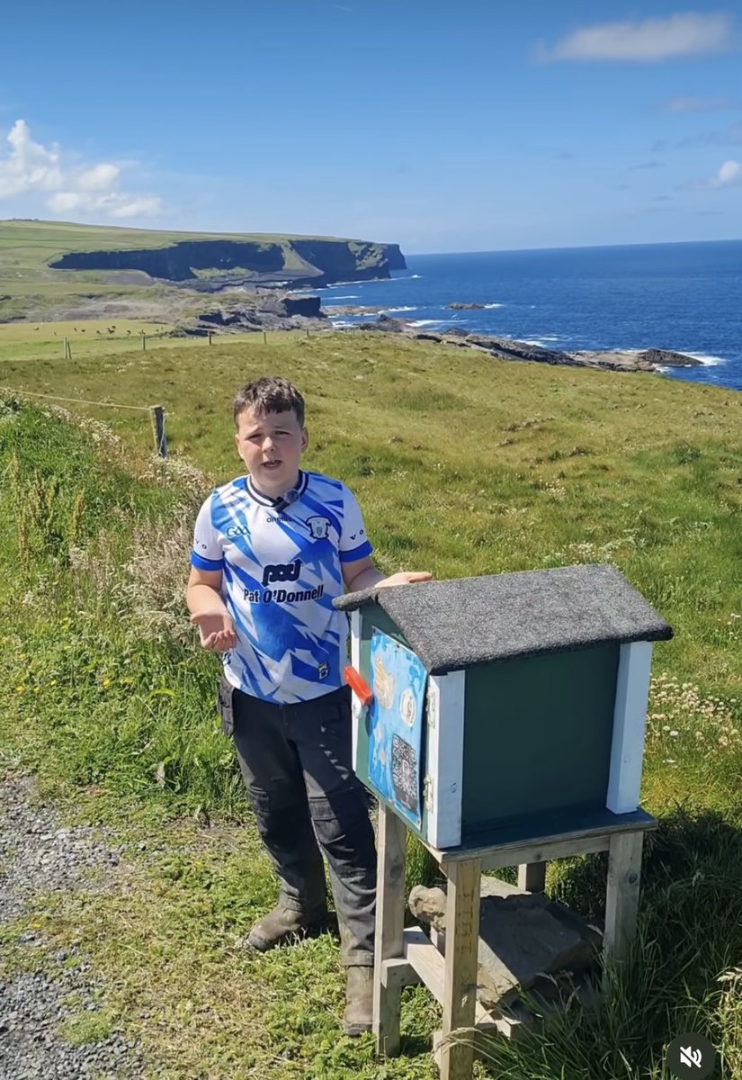 SiofraMulqueen's tweet photo. For this week’s @TheBusinessRTE on @RTERadio1, with all eyes on Doonbeg today, I visited a thriving business in West Clare.
‘Ubh by Paudie’ is run by 9-year-old Paudie Murray — a wise head on young shoulders. We talk profits, investing and early retirement. 🥚🎙️🐔 Link below 👇 https://t.co/ukcdmo7K2j