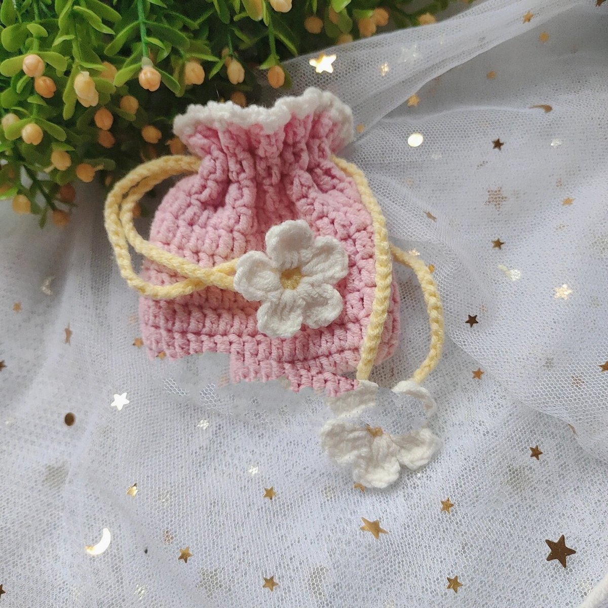 chrix935769's tweet photo. Tried weaving a small linen pouch today! Love how the soft threads turned out—perfect for holding my lip balm. Handmade little joys hit different , https://t.co/DOB48atk1i