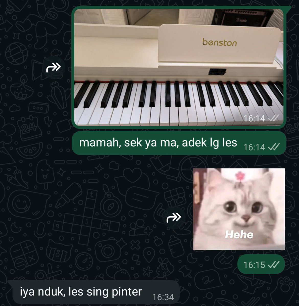 byrianaya's tweet photo. kapan lalu udah mulai les lagii, hoping for good things ahead. And hopefully, a new Kindle next month so I can finally break up with my phone a little ^^🩷 https://t.co/SzbgPRk8X9