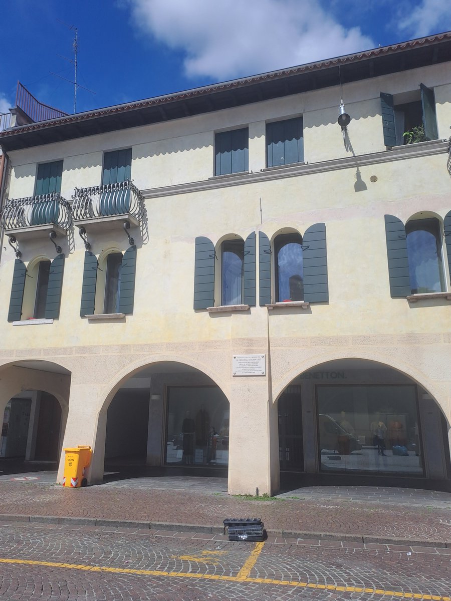 bertoli1966's tweet photo. For various reasons, I was in Castelfranco Veneto few days ago. I noticed this plaque on a house.
Something, among many other things, that, I did not know.
https://t.co/k3g6EbQzpq https://t.co/6xd7rLcenc
