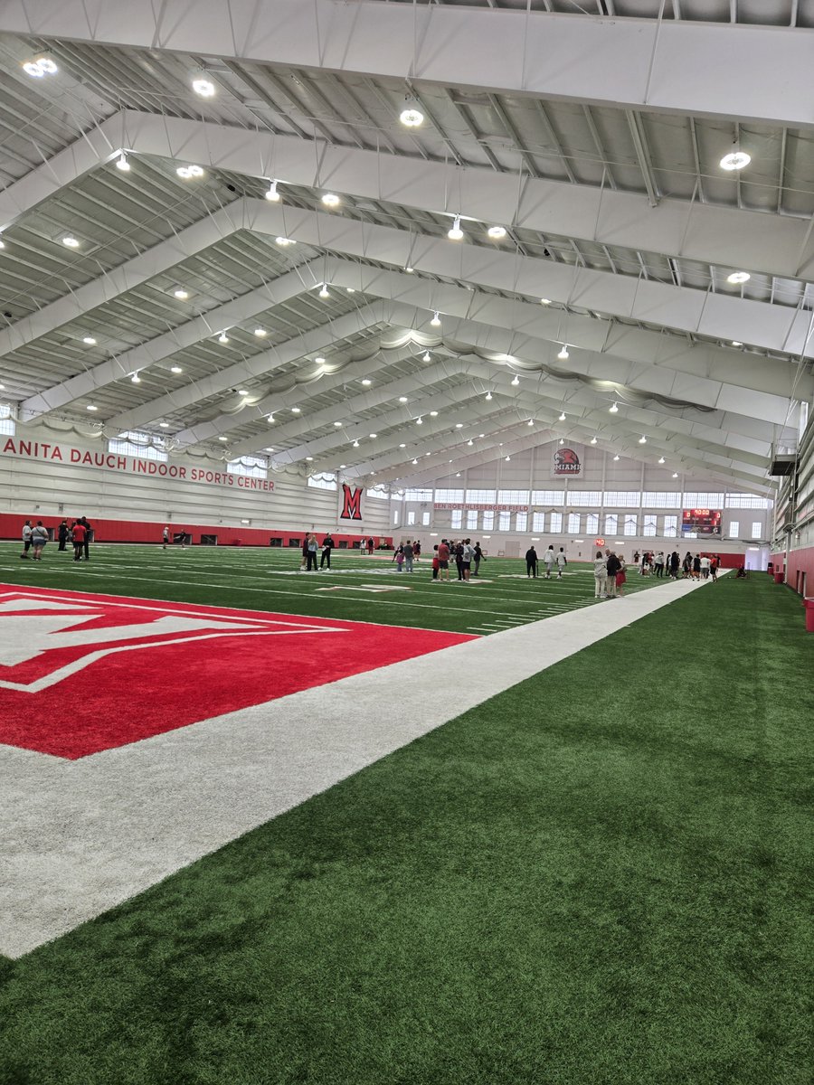 max76parsons's tweet photo. Thank you @MiamiOHFootball for inviting me to the game today. It was great to see @Coachjpatton and @Martin_Miami_HC. The atmosphere was amazing, and I loved being on campus. 
@Ryle_Football https://t.co/9Lo4lKt0eK