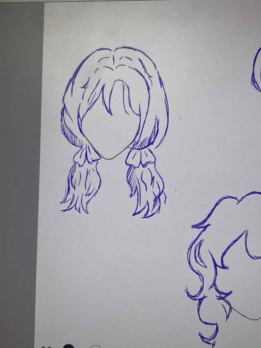 qixosuz's tweet photo. Day 14 of posting my drawings. Today I tried drawing some different hairstyles and turns out hair is the easiest part to draw yiippiee https://t.co/uW9Irn5I8e