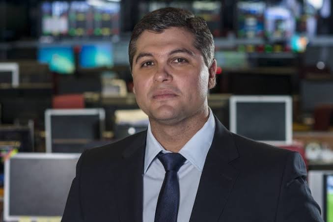 Portal_TeleRede's tweet photo. 🚨 URGENTE! Joel Datena é o novo contratado da TeleRede.
Ele deve assumir o #AlôSP que entrará numa nova fase a partir do dia 5 de outubro!

ℹ️ Portal TeleRede https://t.co/RxaPZWAmw8