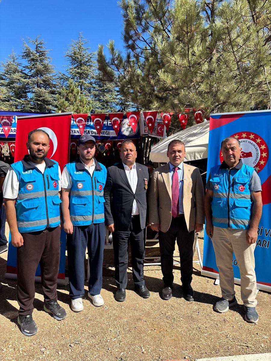 VatanGaziSehitD's tweet photo. 📍 Bilecik 

Dernek Başkanımız ve Gazilerimiz bugün Bilecik söğütte düzenlenen  Atamız “Ertuğrul Gaziyi anma yörük şenlikleri”programına katılım sağladılar++ https://t.co/qau6Act8d4