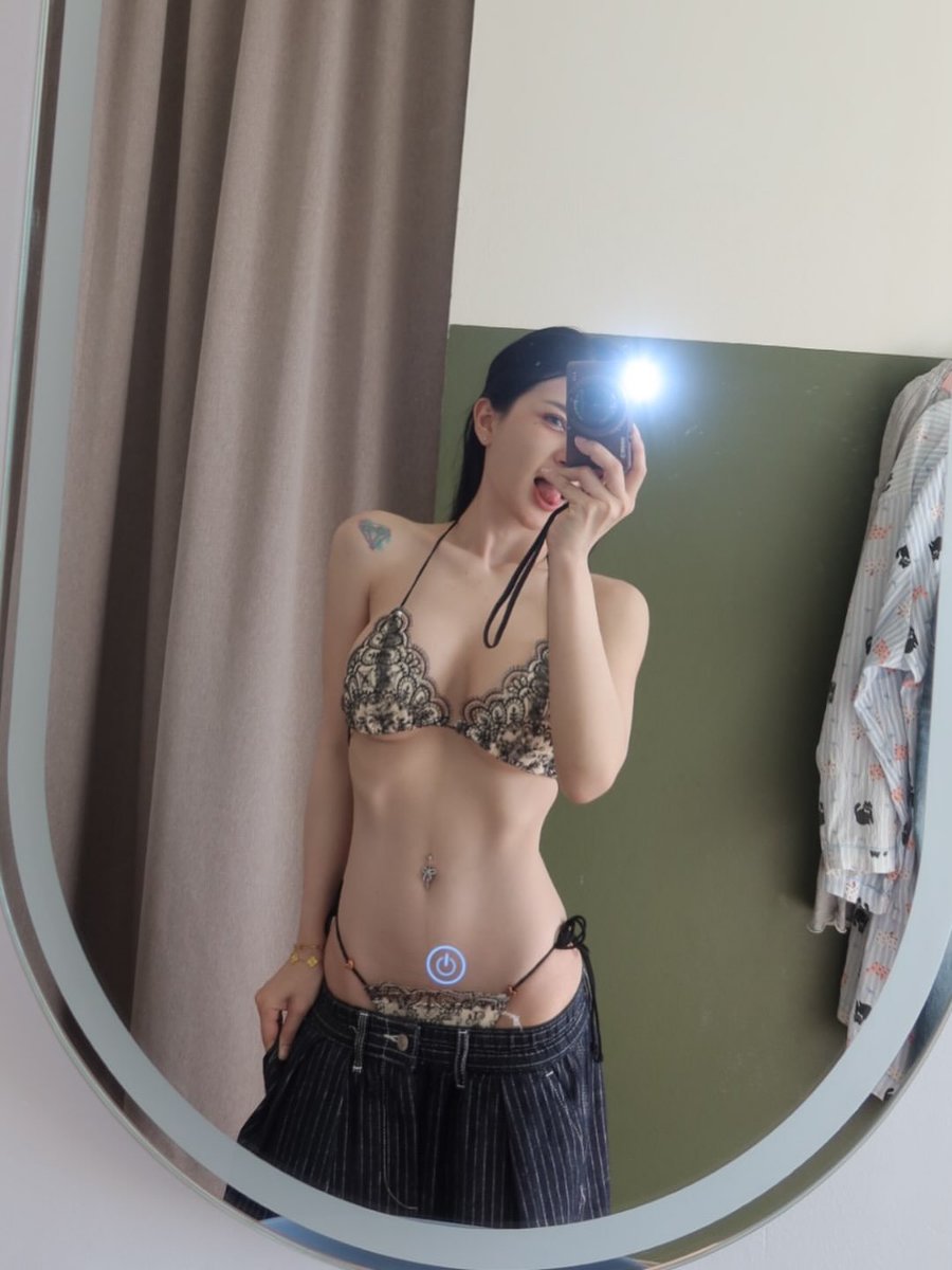 anunee69 tweet picture