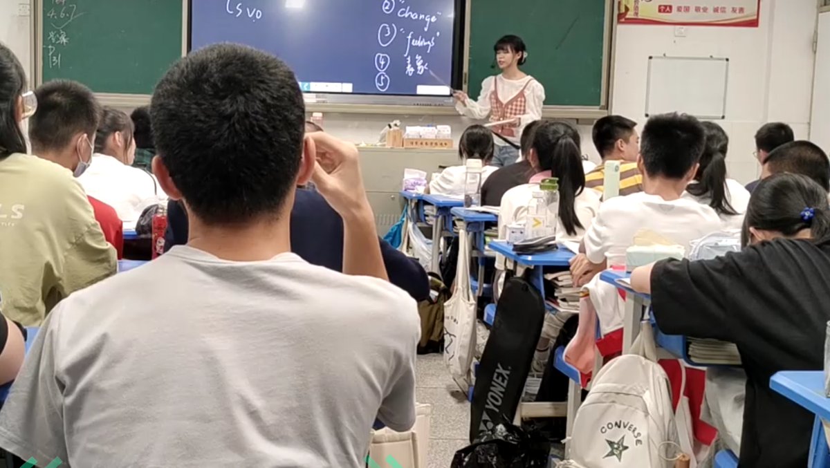 beimm609556's tweet photo. Just caught my classmate trying to rearrange the classroom whiteboard into a tiny stage for their pretend TED Talk during lunch break. https://t.co/X1AMezDykx