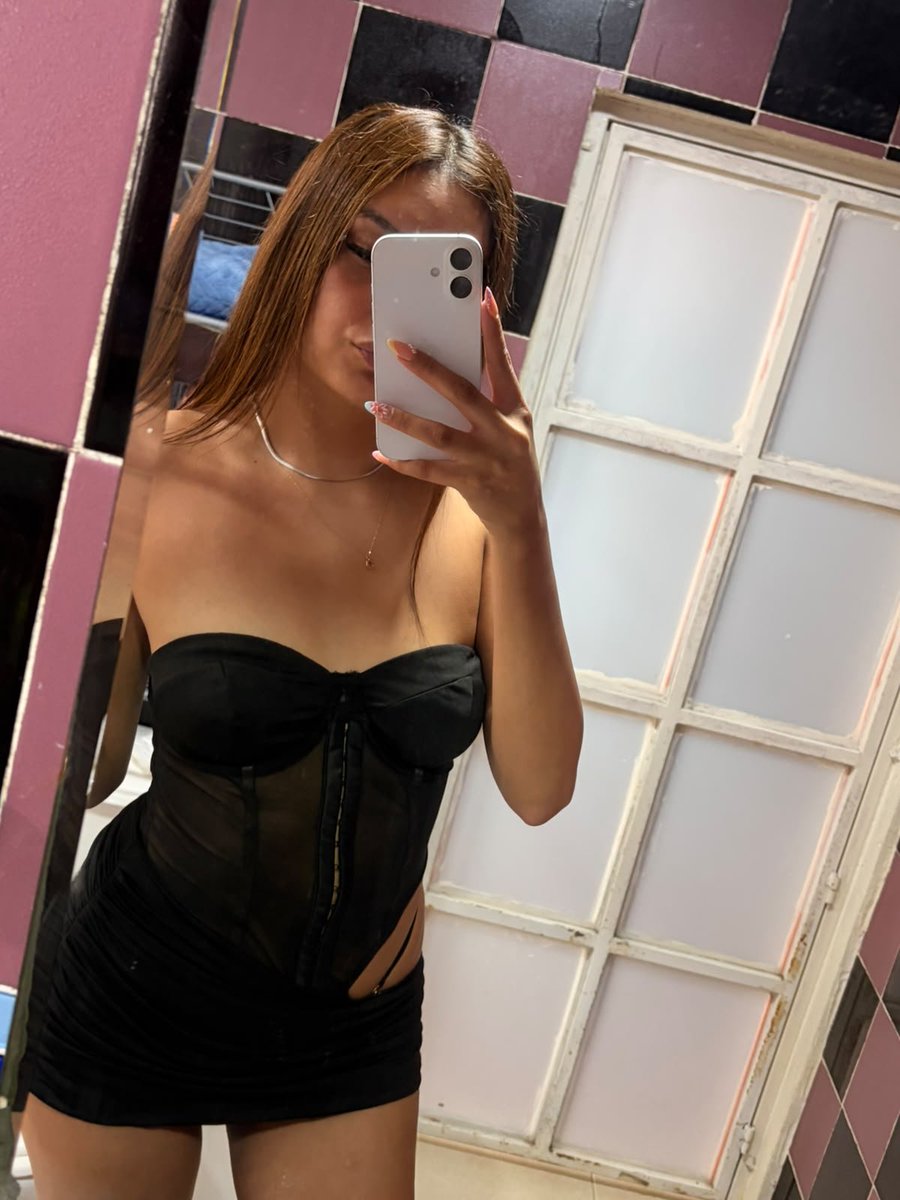 Xantalcm7d's tweet photo. El dia esta como para mojarnos juntod 😊😏👅☺️

🎀🎀https://t.co/61h0YlZZKn https://t.co/3C56Y4Qn0l