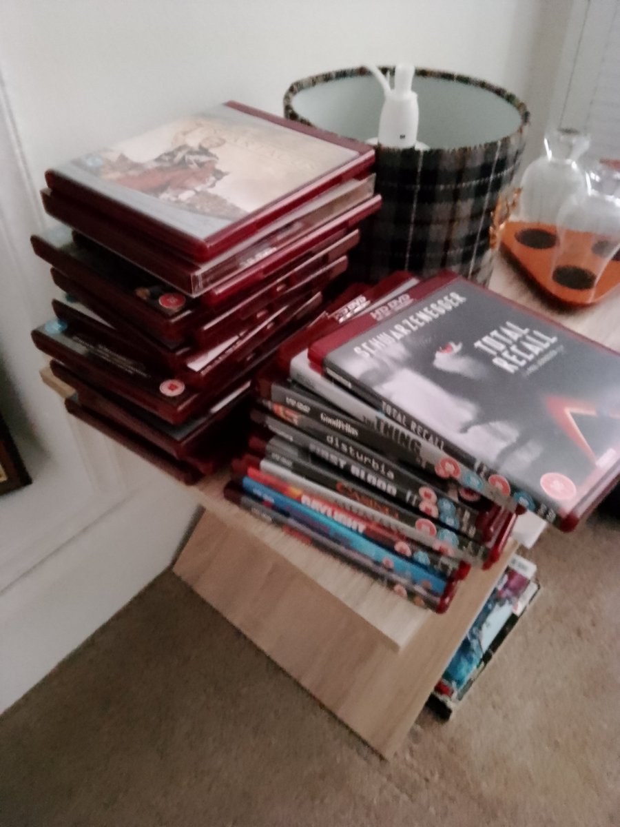 A_November_Man's tweet photo. @heavyspoilers My #HDDVD discs https://t.co/6QpdHkCnOt