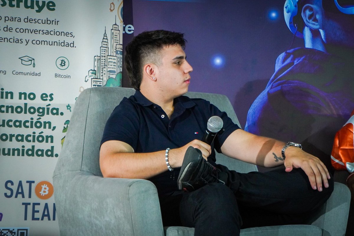 satoshiteam_'s tweet photo. 🇨🇴⚡ Estamos en el Panel Debate: Bitcoin en Colombia, resolviendo dudas y compartiendo perspectivas para que las nuevas generaciones puedan entender, adoptar y aprovechar las oportunidades que trae Bitcoin.

💬 Educación, debate y nuevas ideas para construir el futuro. https://t.co/aeKF2lxWUH