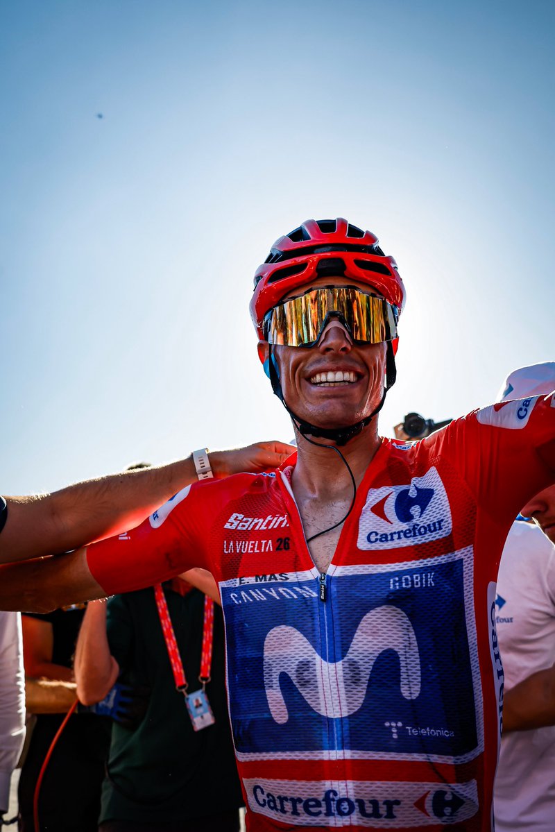 Movistar_Team's tweet photo. https://t.co/FtpBfy5xP4