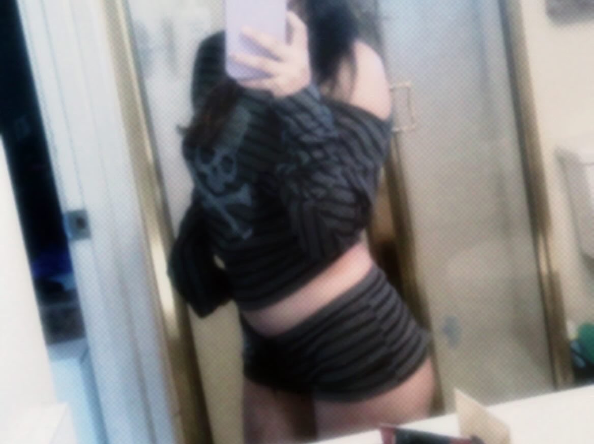 hieliitos's tweet photo. Yall like the fit? #alt #mirrorpics #egirl #cute https://t.co/bzbc2SEkd5