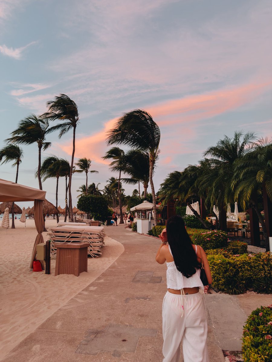 JadenCoyer's tweet photo. Honeymoon activated 🏖️ 

Aruba day 1-2 https://t.co/B4bav5OxBQ