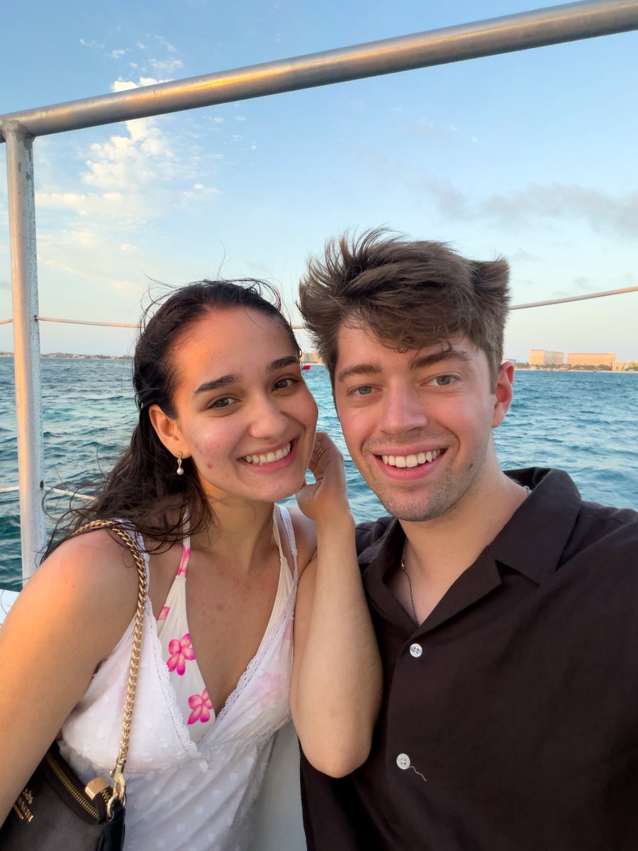 JadenCoyer's tweet photo. Honeymoon activated 🏖️ 

Aruba day 1-2 https://t.co/B4bav5OxBQ