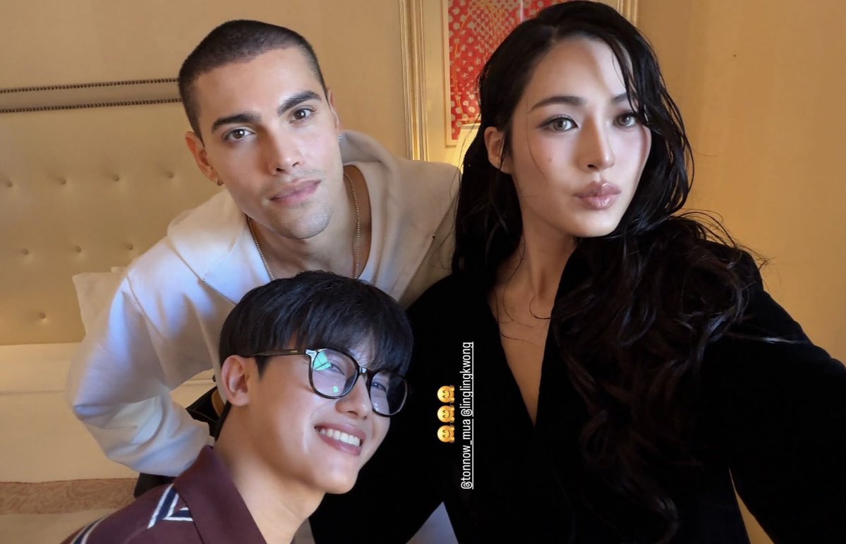 LingOrm_BH's tweet photo. พี่หลิงมารีโพสต์ไอจีสตอรี่ 

~ คิดถึงอ่ะ ถึงไหนแล้วน้าา 🥹🤏🏻

LINGLING APAC FACE OF CK
#CalvinKleinSS27xLINGLING 
#LinglingkwongxCalvinklein #CalvinKleinSS27 #LinglingKwong
@CalvinKlein @linglingsirilak https://t.co/5rTCioOcKy