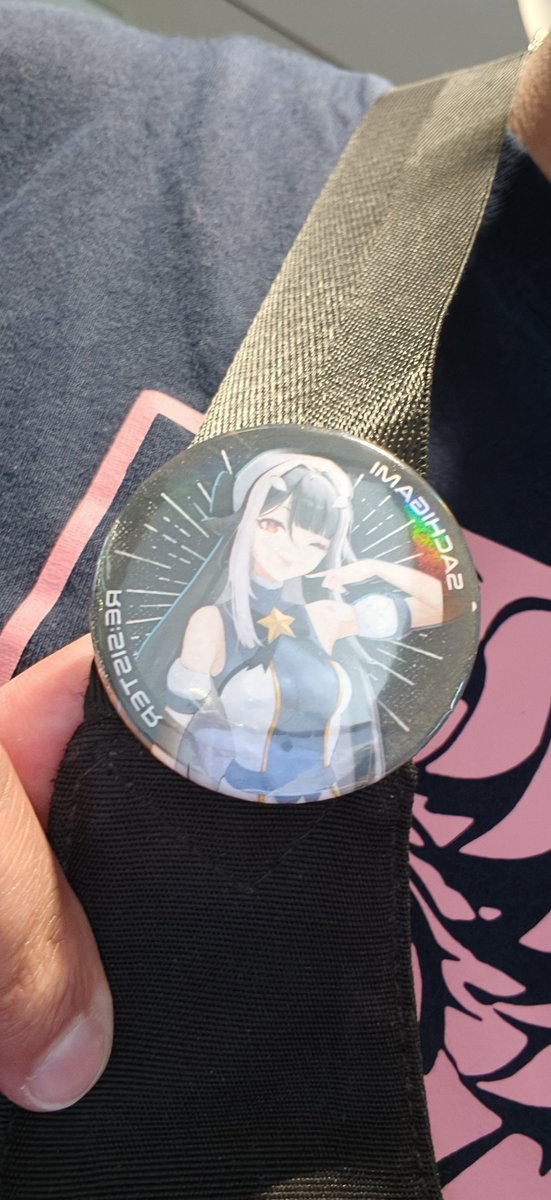 Piter_o3o's tweet photo. Wey ya está todo en mis manos y la neta que pinche hermoso se ve...
Tocará darse otra vuelta después del concierto...!!! 
#KPXRevolt #Resister https://t.co/u4Vm4pVtOu