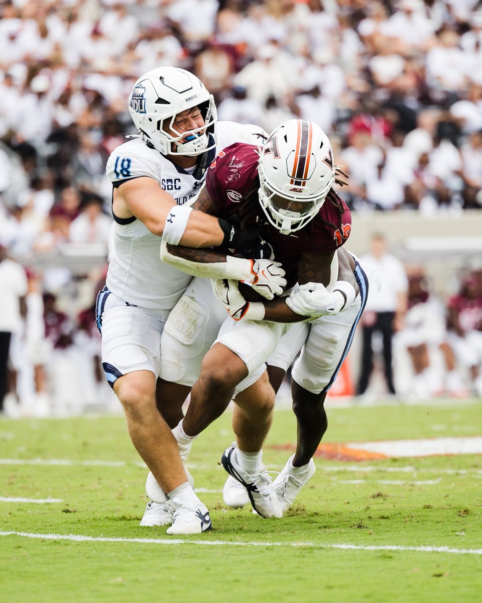 ODUFootball's tweet photo. First half flicks

#ReignOn | #ALLIN https://t.co/A2bmQKVGpi