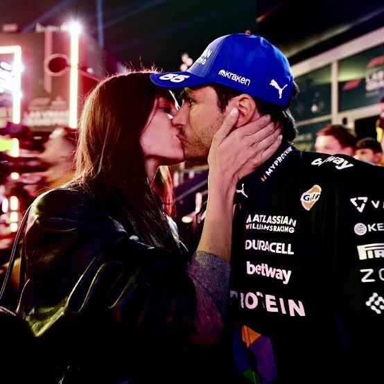 PauV_F1's tweet photo. Rebecca 🥹 // Carlos 🫪 https://t.co/WEtEQ9RftW